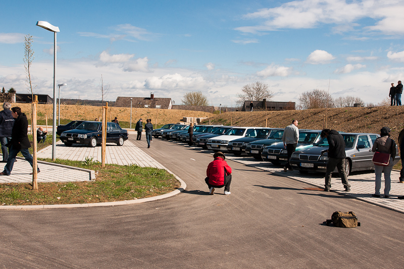 17 Themas auf einem Parkplatz